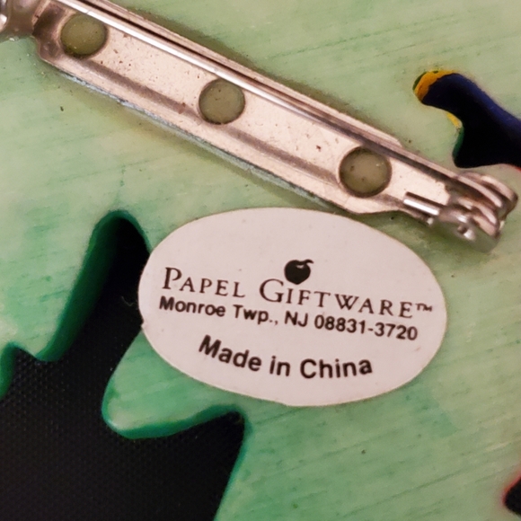 Papel Giftware Butterfly & Flowers Pin Brooch - Picture 3 of 3